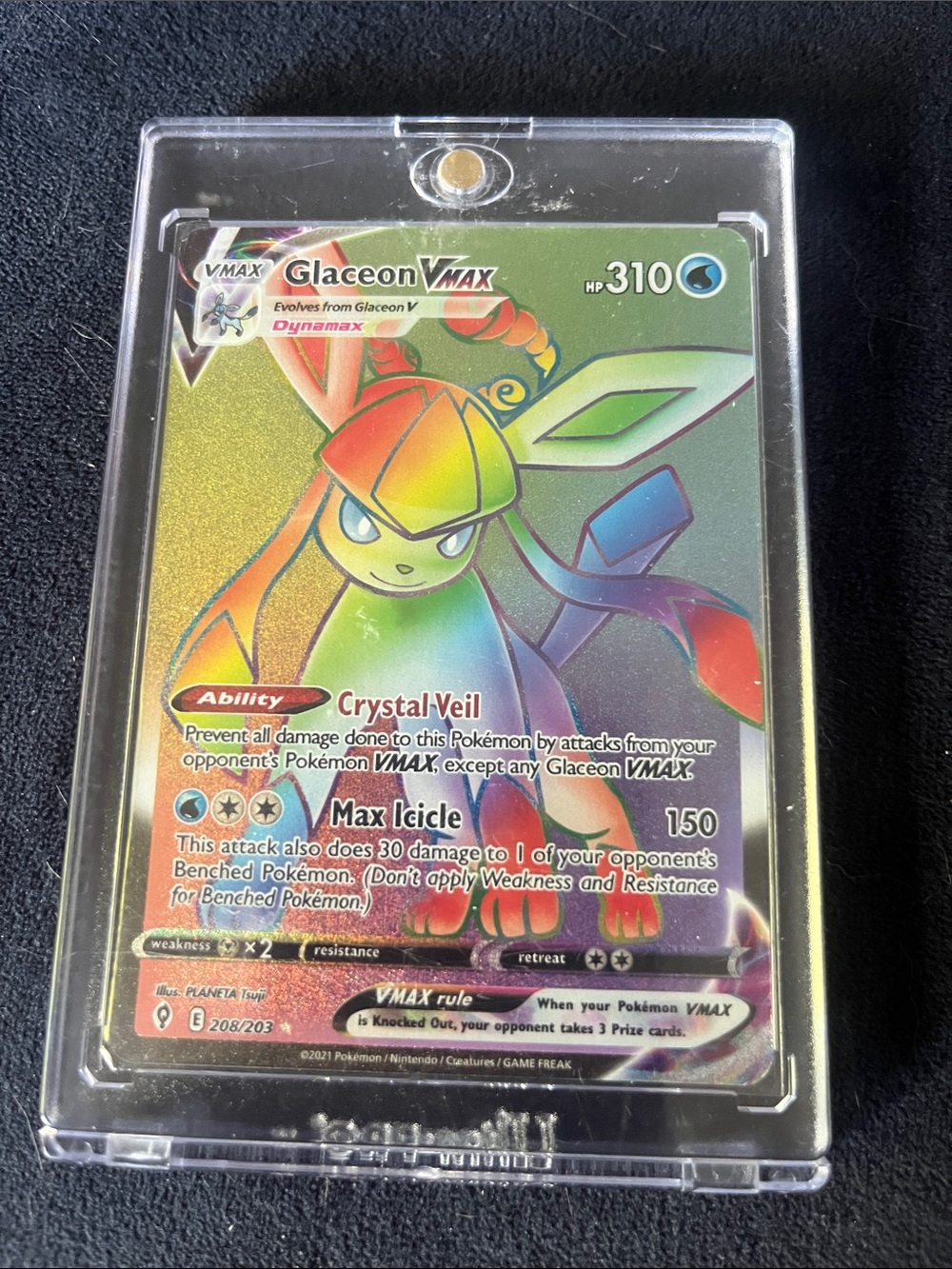 Glaceon VMAX Rainbow Holo Pokémon Card